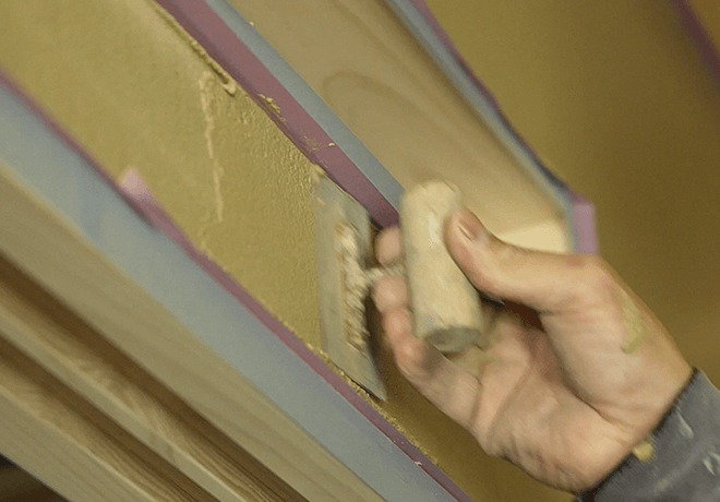 左官職人の手元