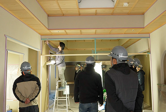 職長会活動 左官技術を学ぶ人たち